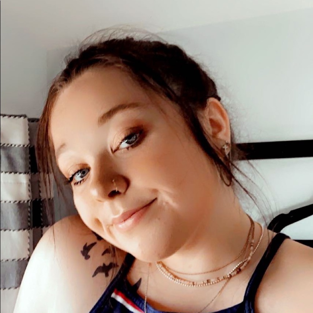 Meet your Posher, Jada